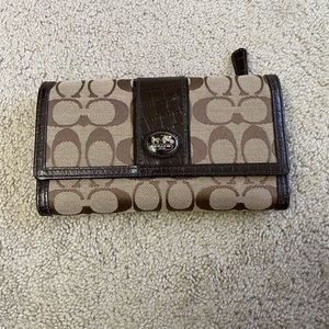 Coach Wallet/Check Book Cover